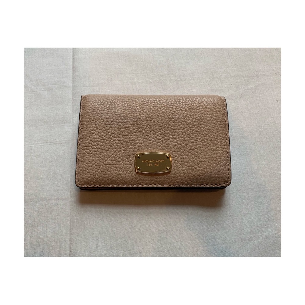 Michael Kors Wallet - Picture 1 of 3